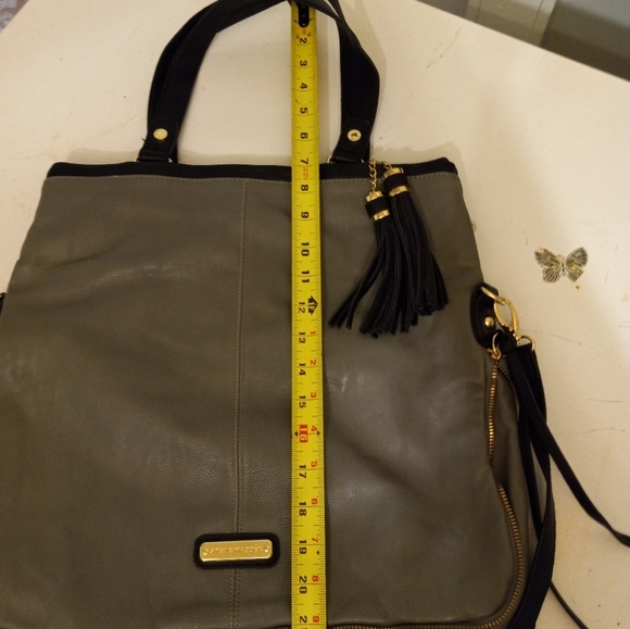 Steve Madden Tote Faux Leather Gray & Black Gym, Travel, Carry-on Bag - Picture 7 of 13